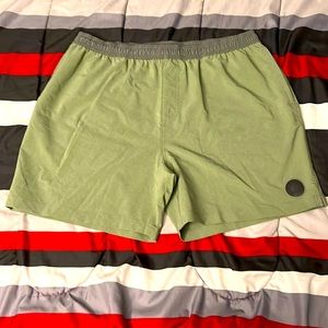 Chubbies “The All Outs” Hybrid Shorts, Size XL, 5.5” inseam